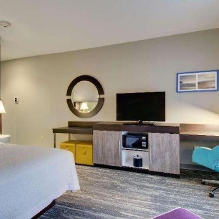 Hampton Inn & Suites Boston/Stoughton Extérieur photo