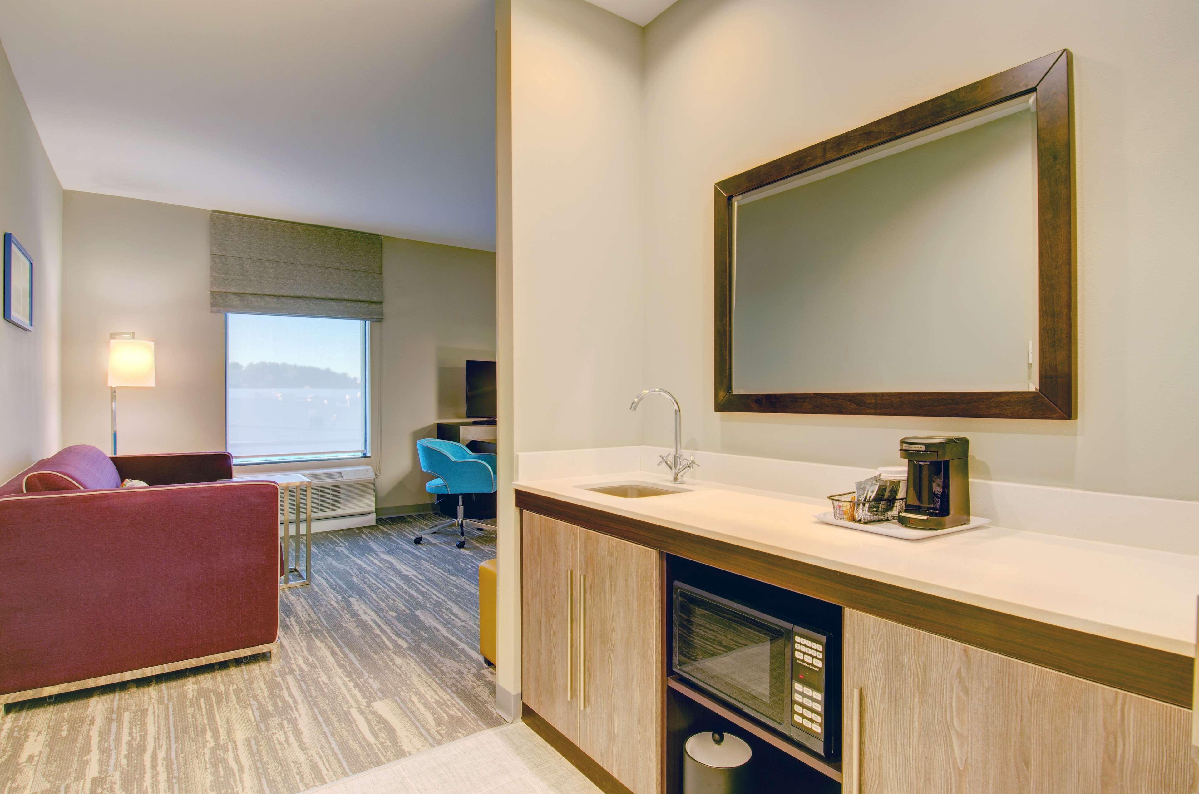 Hampton Inn & Suites Boston/Stoughton Extérieur photo