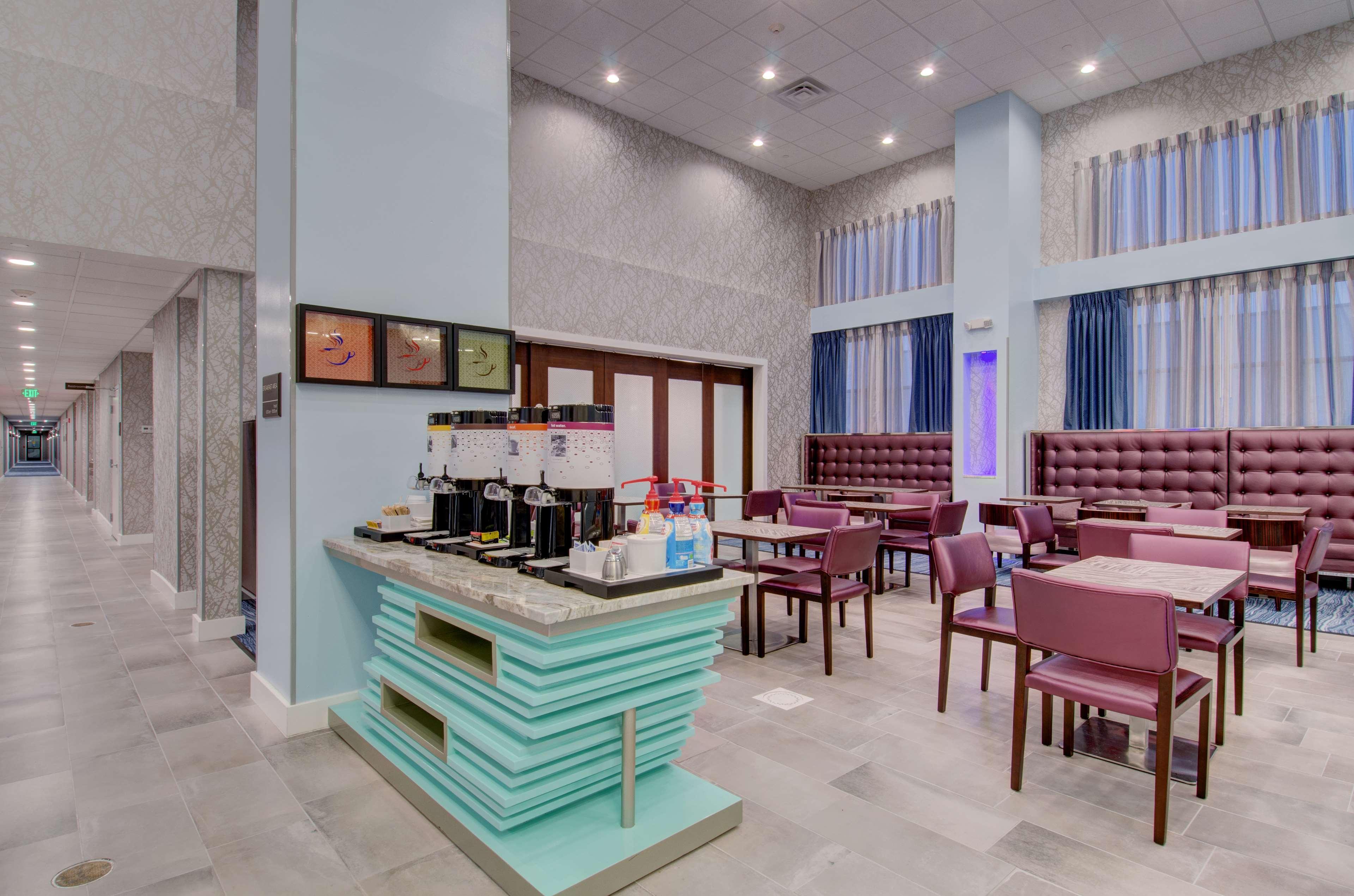 Hampton Inn & Suites Boston/Stoughton Extérieur photo