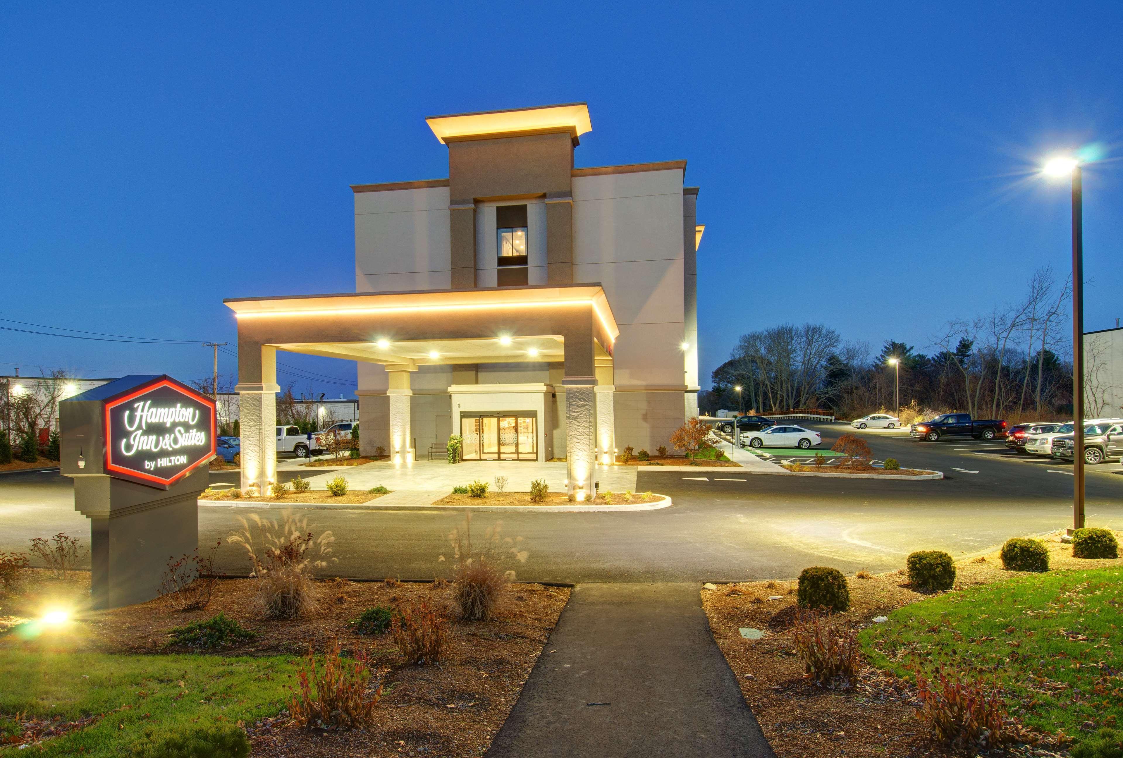 Hampton Inn & Suites Boston/Stoughton Extérieur photo