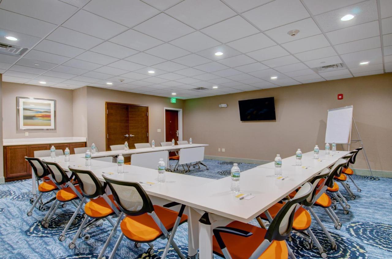 Hampton Inn & Suites Boston/Stoughton Extérieur photo