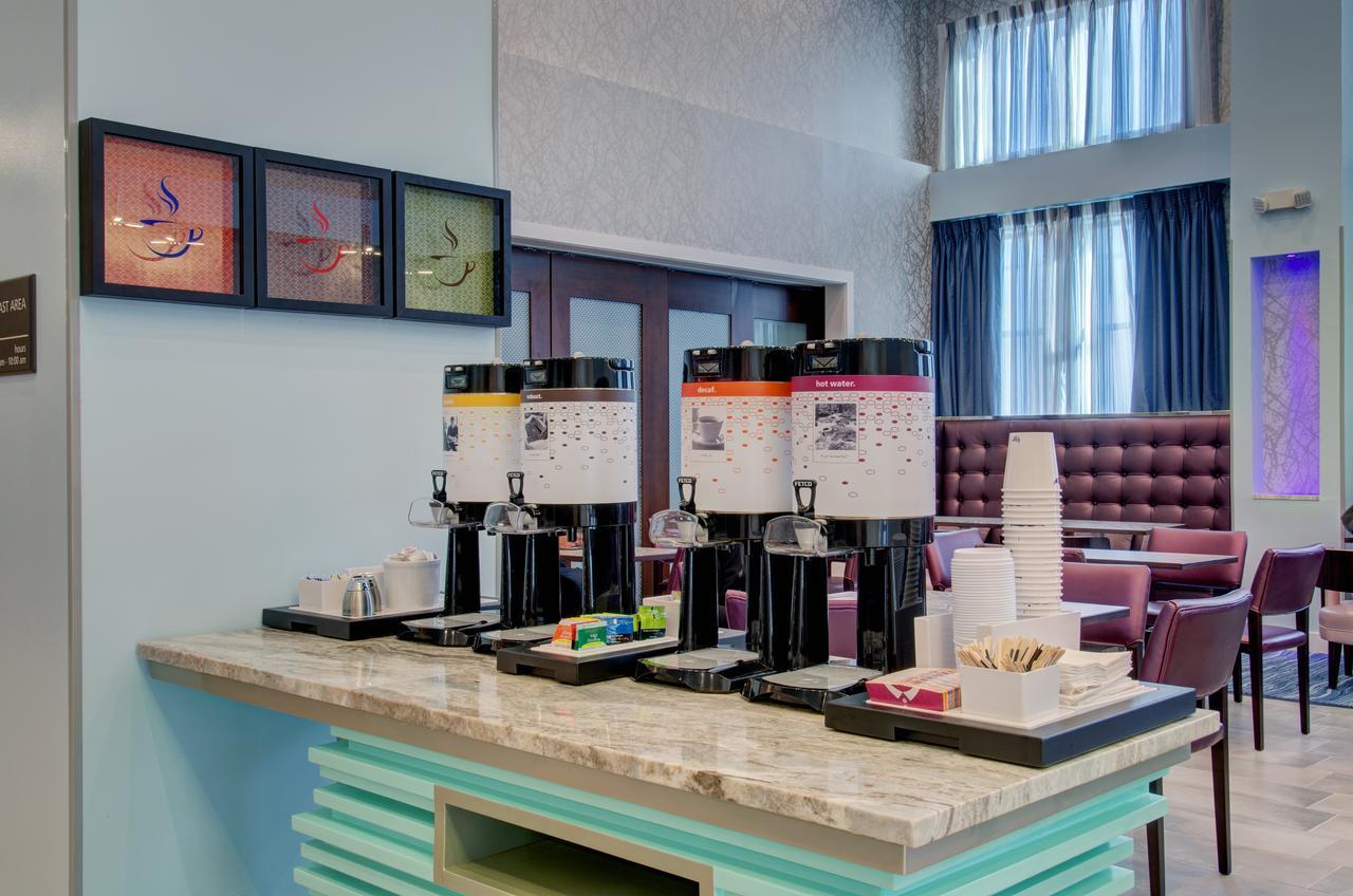 Hampton Inn & Suites Boston/Stoughton Extérieur photo